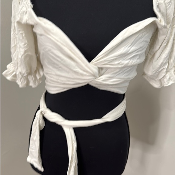 Windsor White Puff Sleeve Wrap Blouse size L crop - Picture 4 of 9